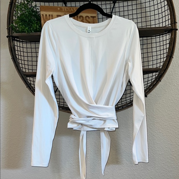 Lululemon Time to Restore Nulu Long Sleeve Shirt Size 12 EUC $78 - Picture 2 of 10